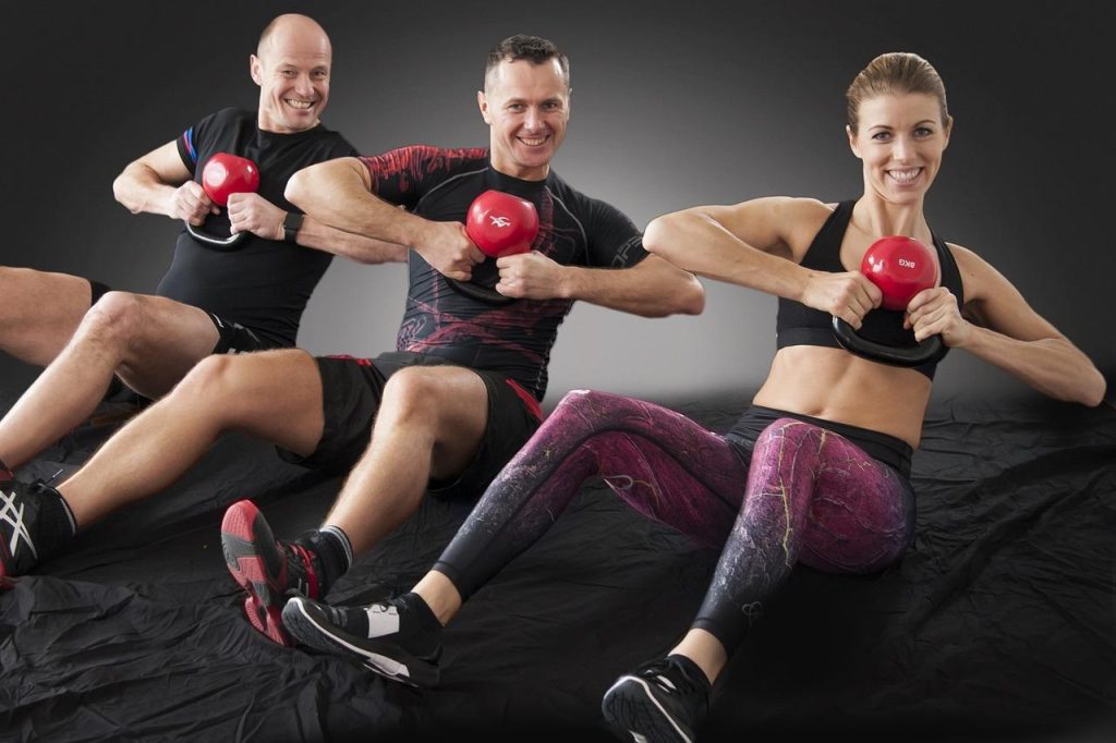 Kettlebell gebruikt bij privétraining om fit te worden met Body2Coach