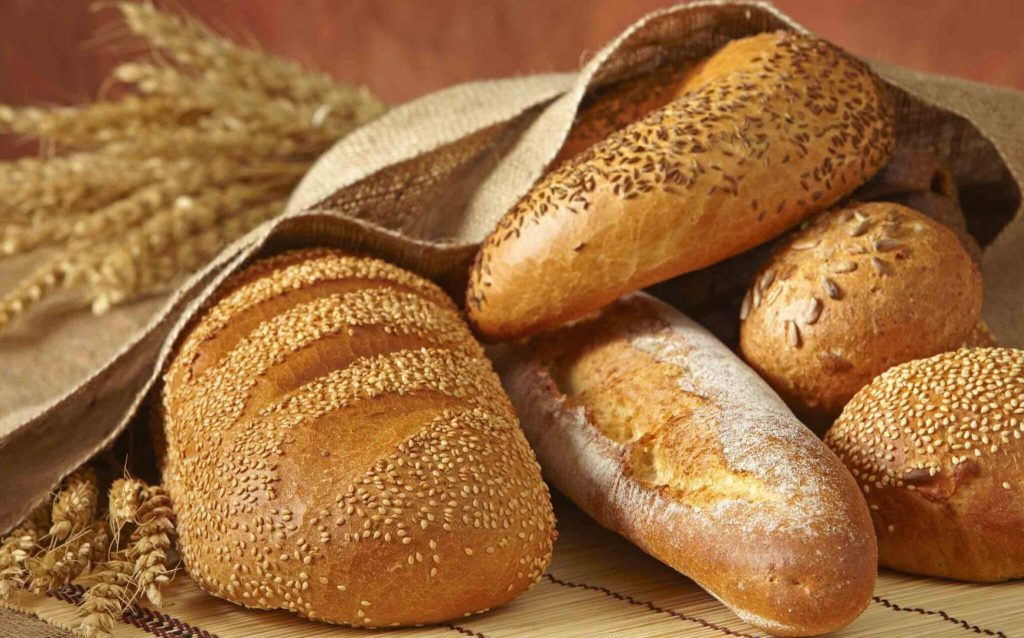 Hoogwaardige bakkerijgrondstoffen inclusief bloem, gist en suiker voor professionele bakkers