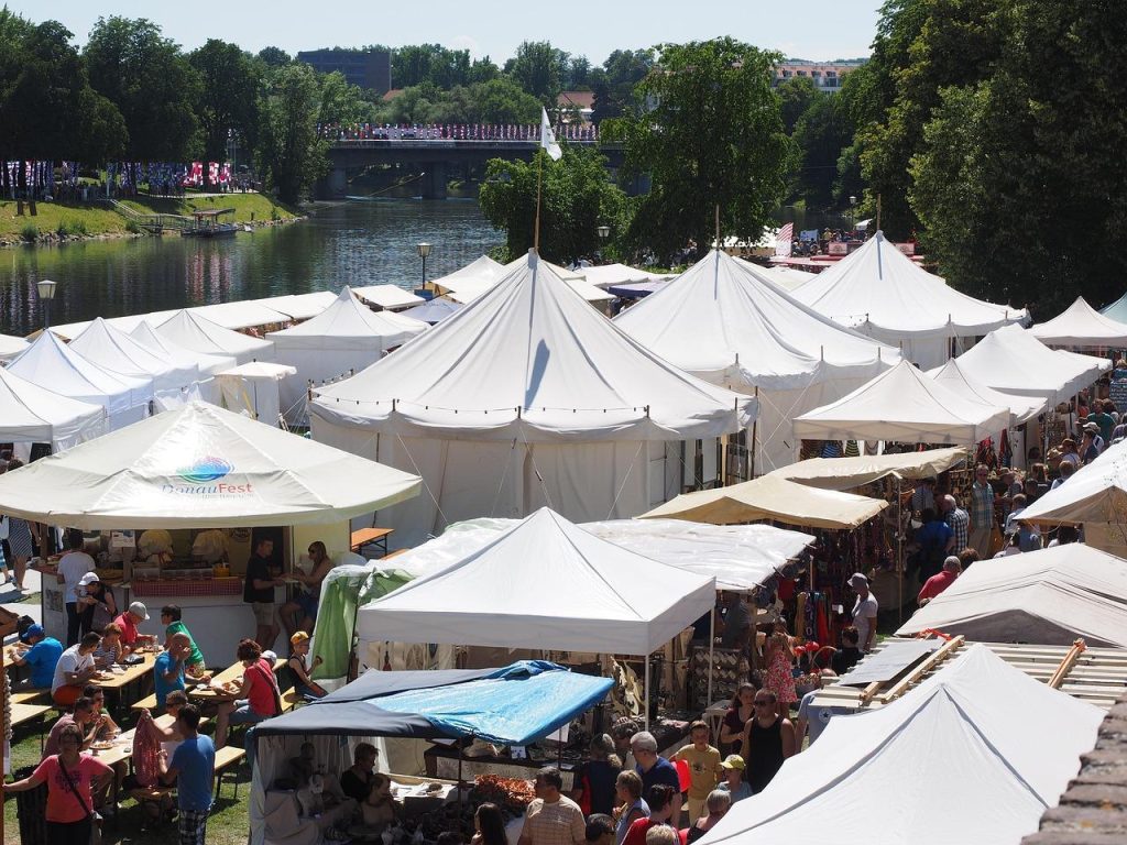 Stabiele stretchtent huren in Hilversum met robuust frame en professionele verankering voor veilige evenementen